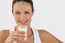 Best Beauty Benefits of Drinking Milk