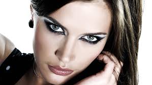 Alluring Makeup Ideas and Tips